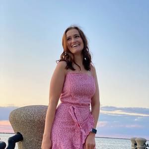 Meet your Posher, Olivia